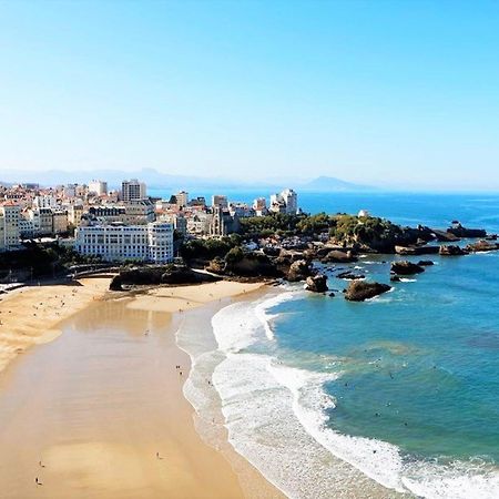Charmant Studio En Centre-Ville Avec Piscine Proche Grande Plage - Fr-1-3-410 Biarritz Exteriör bild